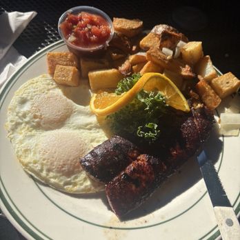 Del Monte Cafe - Breakfast & Brunch Near Me - San Luis Obispo, California