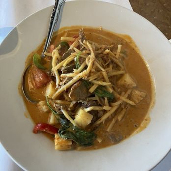 Divine Thai - Roast duck curry - Thai Near Me - Grover Beach, California