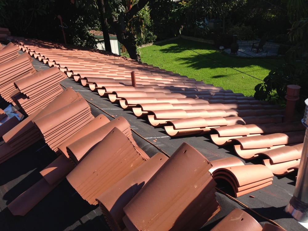 Slide of D & G Roofing