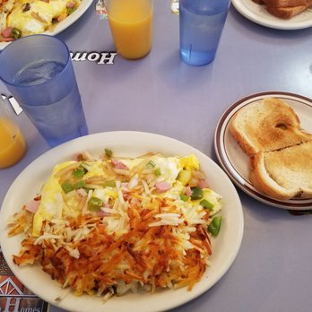 Dean's Homestyle Cafe - Denver omelette, toast, and oj. - American Near Me - Clackamas, Oregon