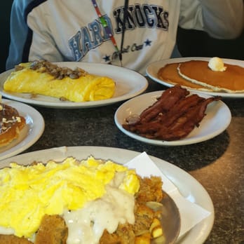 Breakfast At Valerie's - Early Sunday breakfast! Omlt w/stack.. cntry fried stk over potatoes.. side bacon & waffle ice water. .coffee + tx tip $35.. - Breakfast & Brunch Near Me - Vancouver, Washington Breakfast At Valerie's - Early Sunday breakfast! Omlt w/stack.. cntry fried stk over potatoes.. side bacon & waffle ice water. .coffee + tx tip $35.. - Breakfast & Brunch Near Me - Vancouver, Washington