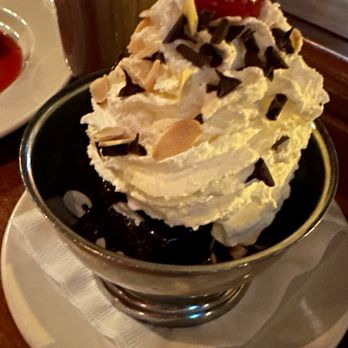 Old Ebbitt Grill - Brownie - Bars Near Me - Washington, DC, District of Columbia
