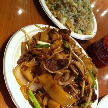 Open Rice Kitchen - Chow fun and salty dish fried rice - Chinese Near Me - Davis, California