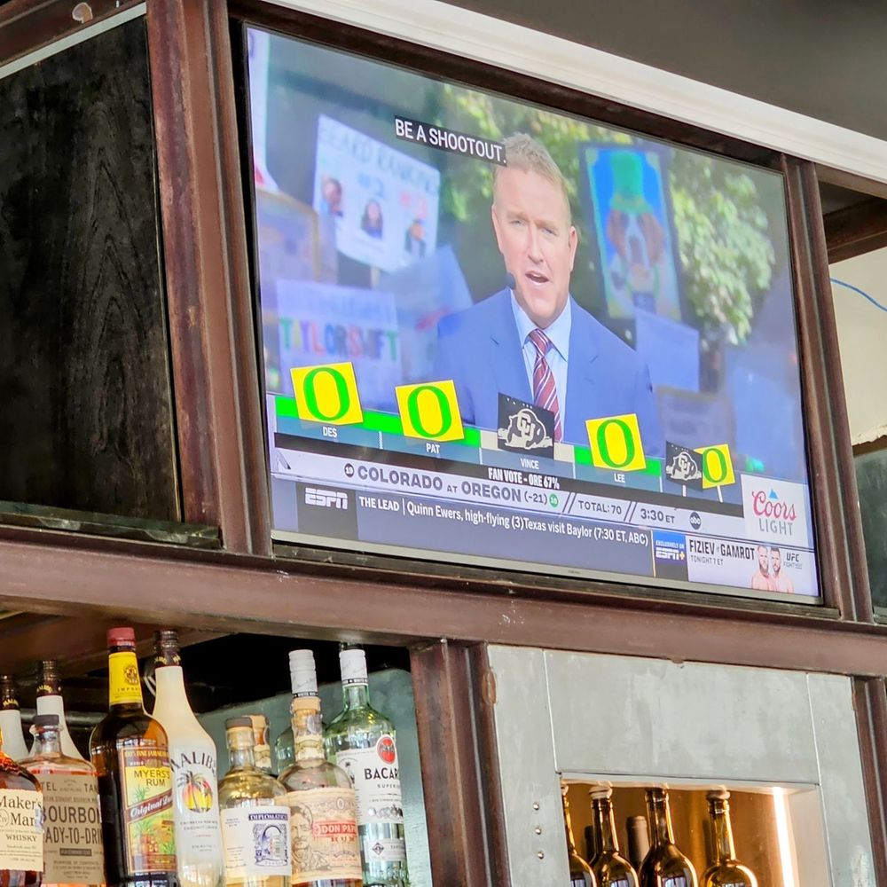 Eno's Pizza Tavern - Even have ESPN Game Day - Pizza Near Me - Coppell, Texas Eno's Pizza Tavern - Even have ESPN Game Day - Pizza Near Me - Coppell, Texas