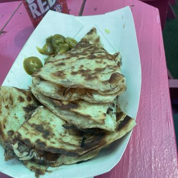 Bussin' Q - Brisket quesadillas - Food Trucks Near Me - San Antonio, Texas Bussin' Q - Brisket quesadillas - Food Trucks Near Me - San Antonio, Texas
