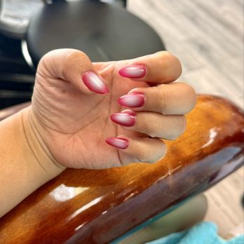 Gloss Nails Studio - Nail Salons Near Me - Santa Clarita, California