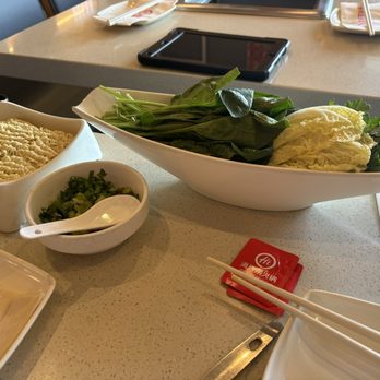 Haidilao Hotpot - Chinese Near Me - Irvine, California