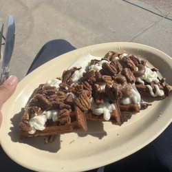 Golden Waffle Company - Cinnamon Rolly