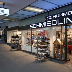 Schuhmode Schmiedling - Ladenstraße 19-21 Zehlendorf U-Bahnhof Onkel Toms Hütte