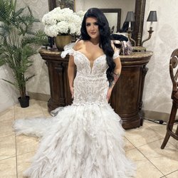 Mona's Boutique & Tailoring