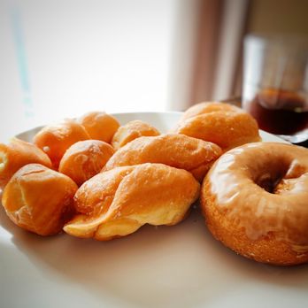 Knapp's Donuts - a plate of doughnuts - Donuts Near Me - Troy, Michigan