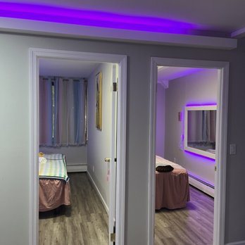 24 Chelsea Men Spa - Massage room - Beauty & Spas Near Me - New York, New York 24 Chelsea Men Spa - Massage room - Beauty & Spas Near Me - New York, New York