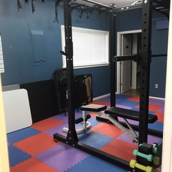 PEds Play - Individual weight training room
