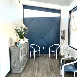 Chapman Dental - Revamped lobby and waiting area. Safe COVID social distancing and protocols in place. Feels safe, clean, calm, and inviting.