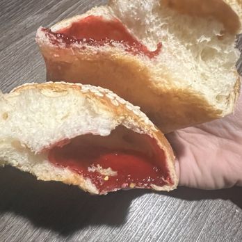 Sabor A Mí - Strawberry croissant - Bakeries Near Me - Kyle, Texas