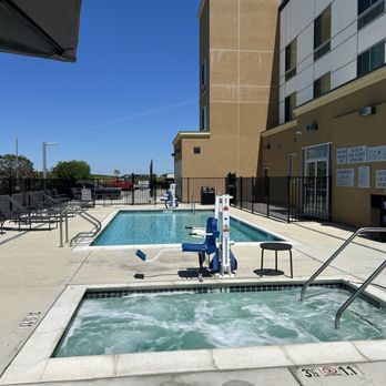 Fairfield Inn & Suites Winters Davis - Hotels Near Me - Winters, California Fairfield Inn & Suites Winters Davis - Hotels Near Me - Winters, California