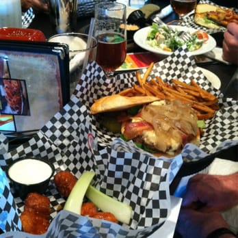 Boulder Tap House - Beer, burgers and wings - American Near Me - Mankato, Minnesota Boulder Tap House - Beer, burgers and wings - American Near Me - Mankato, Minnesota