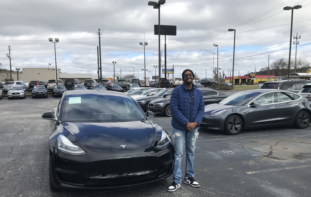 GOLDEN EV RIDES AND RENTALS Updated April 2024 20 Photos 1460 Ann St, Montgomery, Alabama