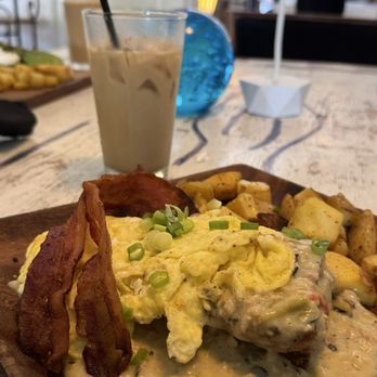 Curious Toast - Green Chile Bicuits & Gravy - Cafes Near Me - Albuquerque, New Mexico Curious Toast - Green Chile Bicuits & Gravy - Cafes Near Me - Albuquerque, New Mexico