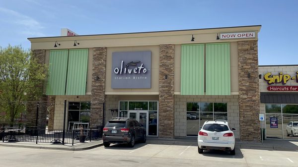 Oliveto Italian Bistro by null