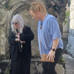 Mystic of New Orleans - Cemetery Luncheon with client