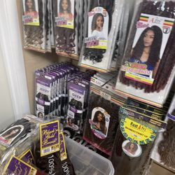 Mo Beauty Supply - Variety of hair