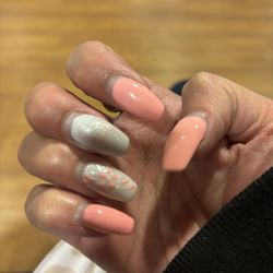 Luxy Nails & Spa