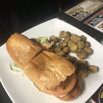 Roadhouse Family Diner - Catfish poboy - hubby approved! - Diners Near Me - Paris, Texas