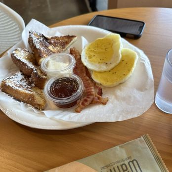 Kalia Cafe - My partners French toast - Coffee & Tea Near Me - Kihei, Hawaii
