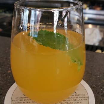 Nosh Kitchen Bar - Mango mint sparkler - Sandwiches Near Me - Portland, Maine