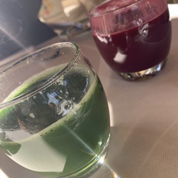 Tableau - Purify (the green juice) and the red beet Pom bell juice- bomb - Breakfast & Brunch Near Me - Las Vegas, Nevada