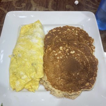 Frank's Deli & Grill - Omelette and pancakes - American Near Me - Detroit, Michigan Frank's Deli & Grill - Omelette and pancakes - American Near Me - Detroit, Michigan