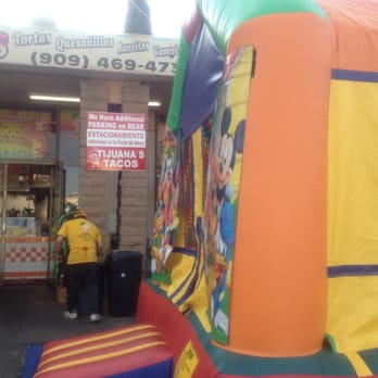 Tijuana tacos - Send your kids in the jumping house and hope they come out alive. - Tacos Near Me - Pomona, California Tijuana tacos - Send your kids in the jumping house and hope they come out alive. - Tacos Near Me - Pomona, California