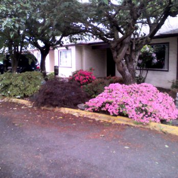 West Wind Motel - One day it will be back to its glorious days - Hotels Near Me - Mount Vernon, Washington