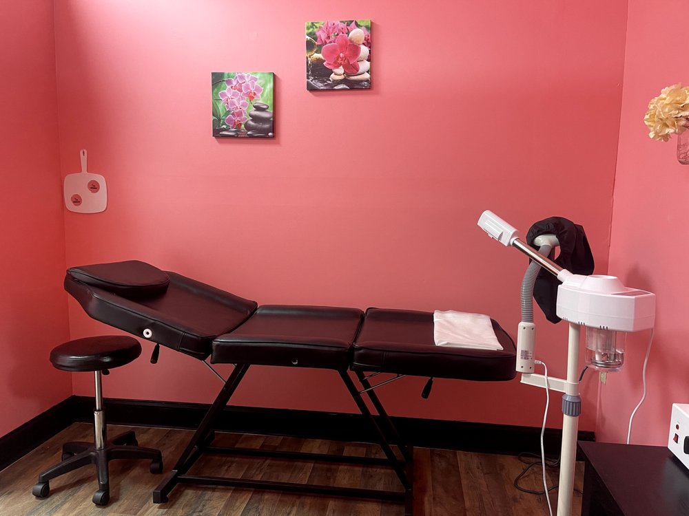 SIMPLY BEAUTY THREADING SPA Updated September 2024 36 Photos 7711 S Raeford Rd