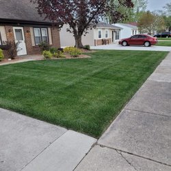 Rovak Turf - Fertilization and weed control