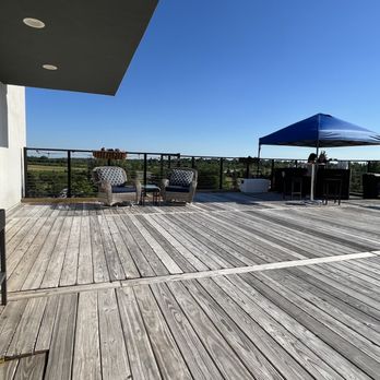 Burrata Rooftop Bistro - Rooftop party space - Bars Near Me - Grand Island, New York