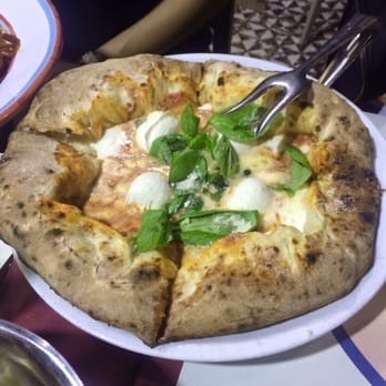 Pizzeria Mattozzi - Pizza Margherita with "cornice" - Pizza Near Me - Naples, NA