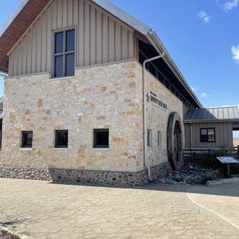 Bell County Safety Rest Area - Rest Stops Near Me - Salado, Texas