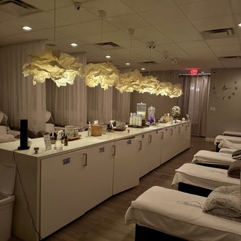 Heavenly Foot Massage - Massage Near Me - Orlando, Florida Heavenly Foot Massage - Massage Near Me - Orlando, Florida