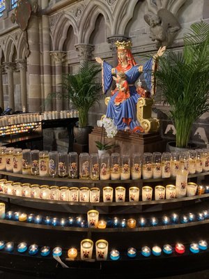 Cathédrale Notre-Dame-de-Strasbourg by null