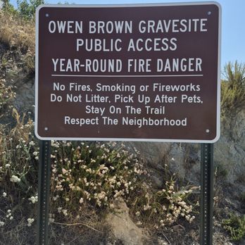 Owen Brown Gravesite - Hiking Near Me - Altadena, California Owen Brown Gravesite - Hiking Near Me - Altadena, California