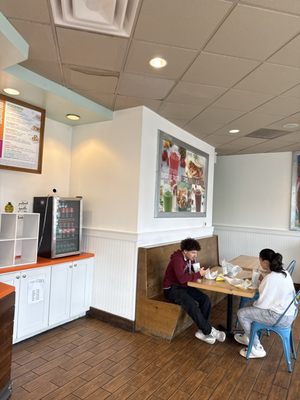 Tropical Smoothie Cafe by null