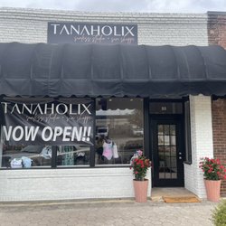 Tanaholix Sunless Studio - Downtown Forsyth, Ga
