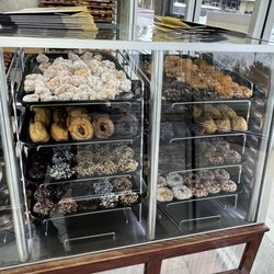 Yum Yum Donuts