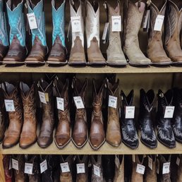 Women's cowgirl boots