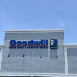 Goodwill Retail Store & Donation Center - Gulfstream