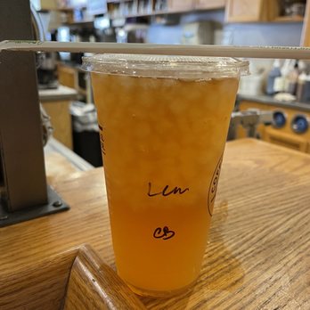 The Coffee Bean & Tea Leaf - Lemonade Cold Brew Tea - Coffee & Tea Near Me - Honolulu, Hawaii
