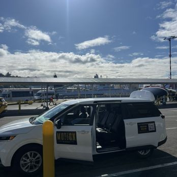 Luxe In Motion - Airport Shuttles Near Me