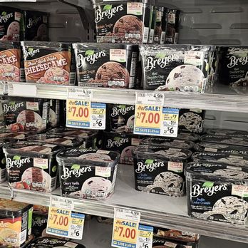 Food Lion - a variety of frozen foods in a store - Grocery Near Me - Danville, Virginia